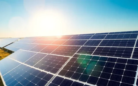 Emerging Trends in HJT Technology and the Competitive Landscape of the Solar Industry